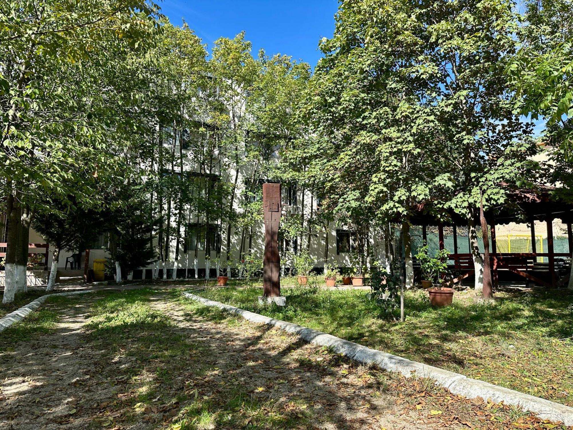 Hostel Horia Plopeni 외부 사진