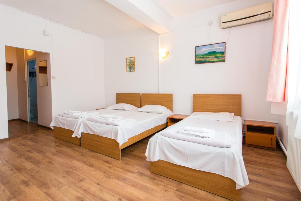 Hostel Horia Plopeni 외부 사진