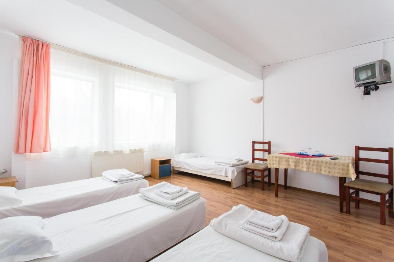 Hostel Horia Plopeni 외부 사진