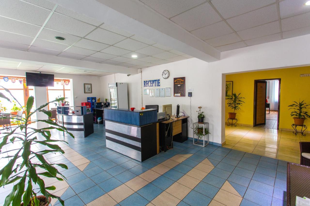 Hostel Horia Plopeni 외부 사진