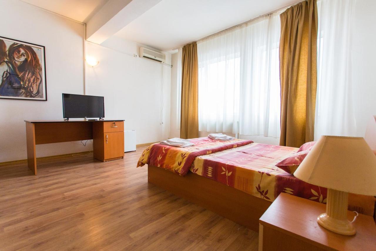 Hostel Horia Plopeni 외부 사진